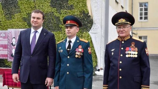Виталий Хоценко вручил госнаграды росгвардейцам