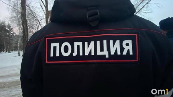 В Омске двое бездомных украли у водителя колёса