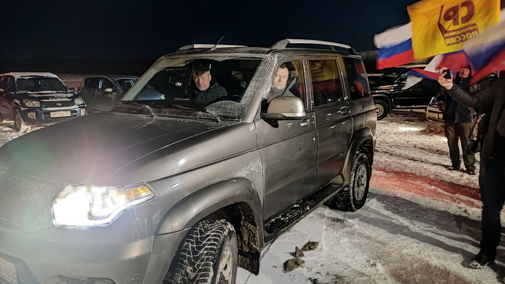 Новосибирцы отправили автомобиль с гуманитарным грузом бойцам СВО