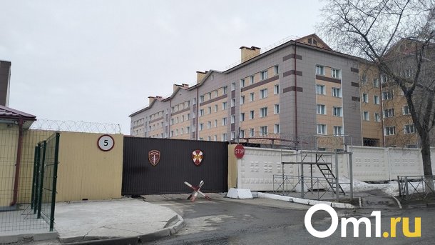 Омич сломал дорожную камеру казака и убежал