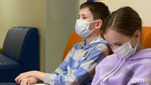 Заболеваемость ковидом в Омске резко увеличилась на 27 % за неделю