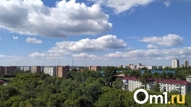 В Омске объявили неблагоприятные метеоусловия первой степени опасности и сообщили о выбросах
