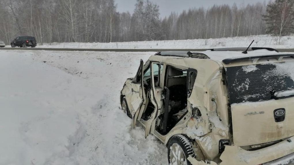 10-летний мальчик пострадал в ДТП с КамАЗом (автозаком) под Новосибирском