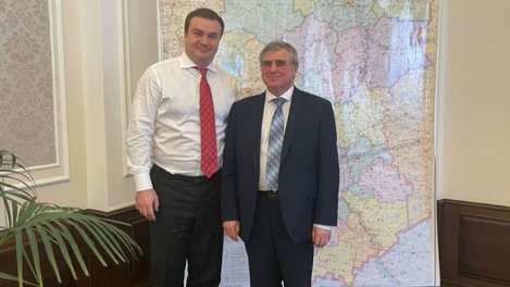 Омский врио губернатора Хоценко рассказал депутату Смолину о проблемах с бюджетом