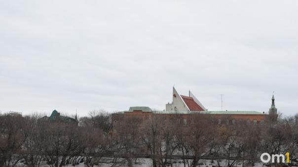 Деревянный особняк в центре Омска решили сдавать в аренду