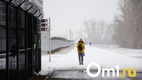 Интенсивные осадки и плохая видимость: омичей предупредили о непогоде