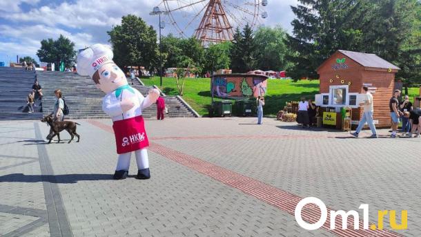 «Приглашает» к столу: в Новосибирске открылся гастрофестиваль «В Сибири — Есть!»