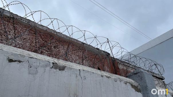 В Омске молодого парня подозревают в убийстве 50-летнего мужчины