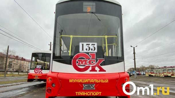 В Омске из-за провала грунта временно ограничено движение трамваев