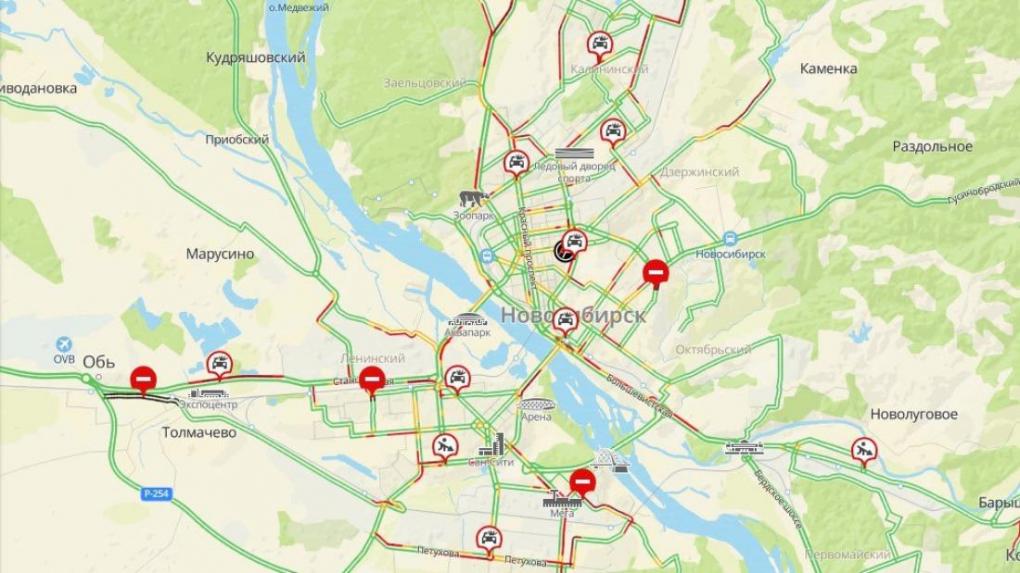 7-балльные пробки осложнили движение в Новосибирске утром 3 сентября