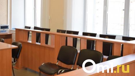 Омичу, который изобразил на чужой машине нацистскую символику, вынесли приговор