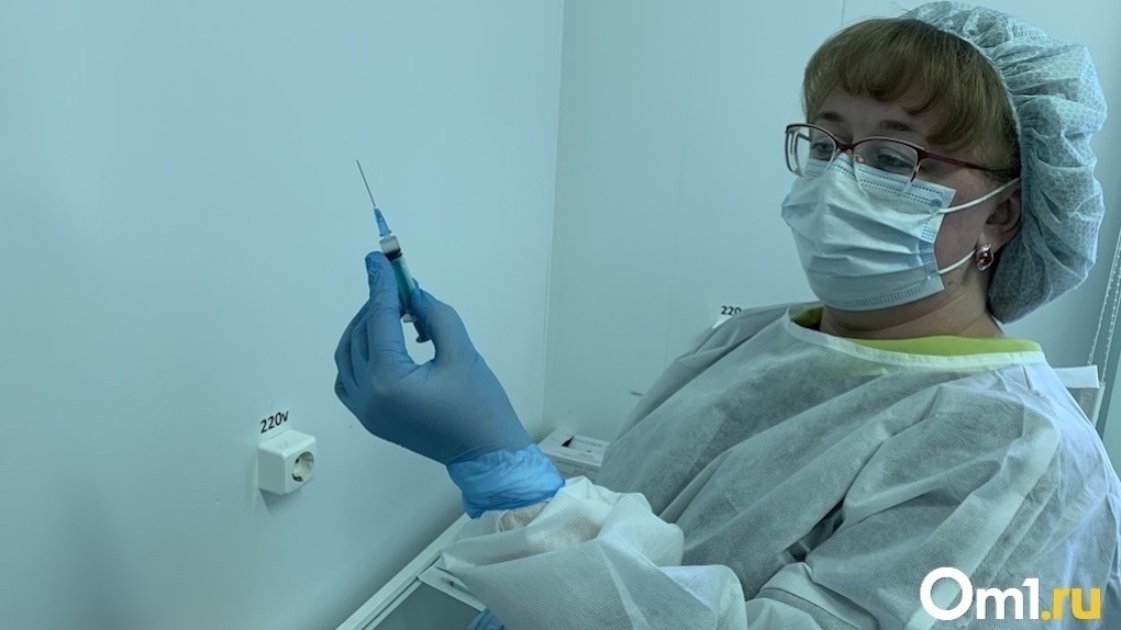 «Дикая смесь самодурства»: депутат Госдумы призвал прекратить принудительную вакцинацию от коронавируса