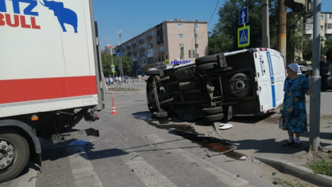 Получили серьёзные травмы. В Омске по факту ДТП с полицейской машиной возбудили уголовное дело