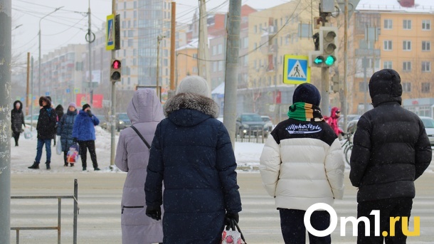 Суд обязал подрядчика устранить трещины на Ленинградской площади в Омске