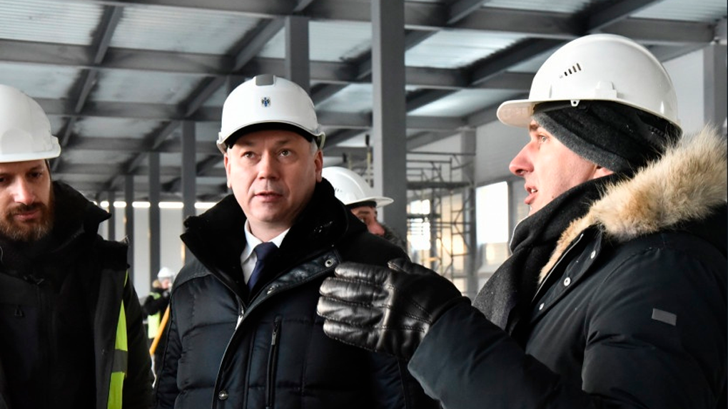 Губернатор Андрей Травников оценил ход и темпы строительства инфекционной больницы под Новосибирском