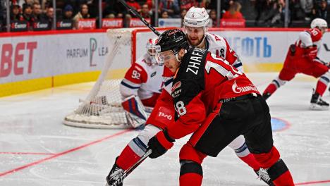 Экс-игрок «Авангарда» Дамир Жафяров продолжит карьеру неподалёку от Омска