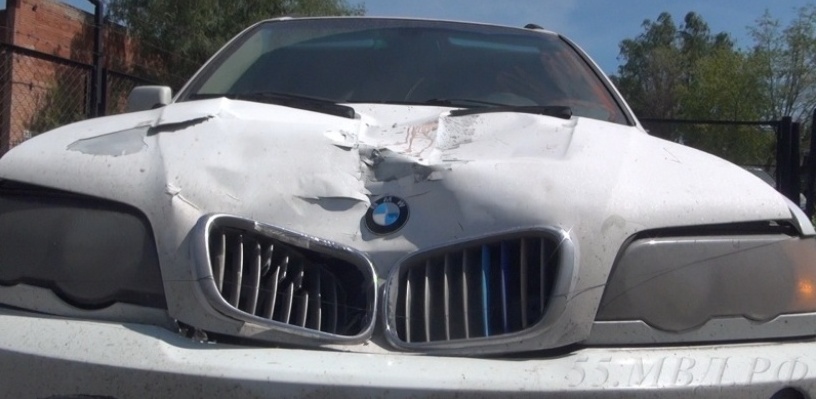 В мэрии Омска прокомментировали гибель дорожного рабочего под колесами BMW X5