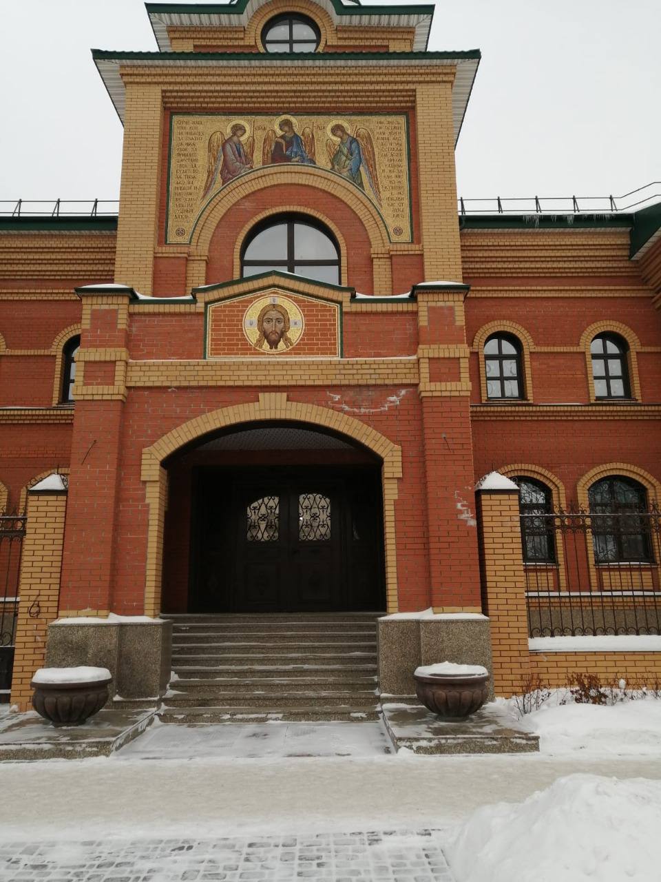 У кинотеатра «Маяковский» сдали главное здание Омской епархии — ФОТО |  27.12.2022 | Омск - БезФормата