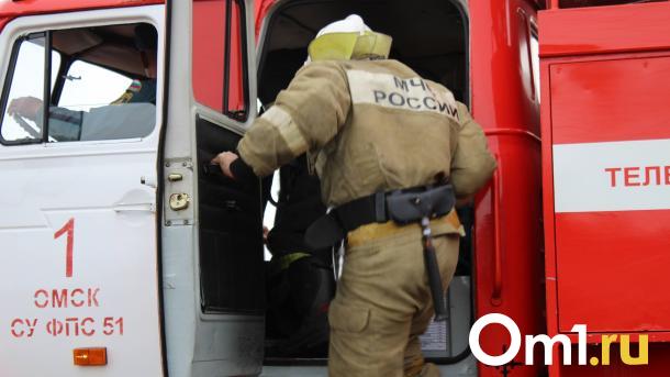 В Омске горит рынок «Южный»