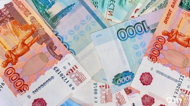 Омским учителям выделили более 500 миллионов на дополнительные выплаты