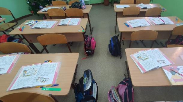 Прокуратура обязала сделать забор и камеры в сельских школах под Новосибирском