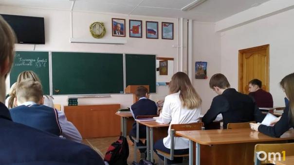 О судьбе шести концессионных школ в Новосибирске высказался губернатор Травников