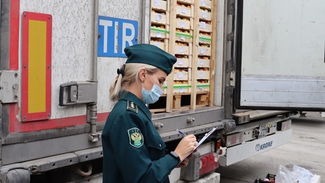Омские таможенники стали лучшими и обошли Новосибирск
