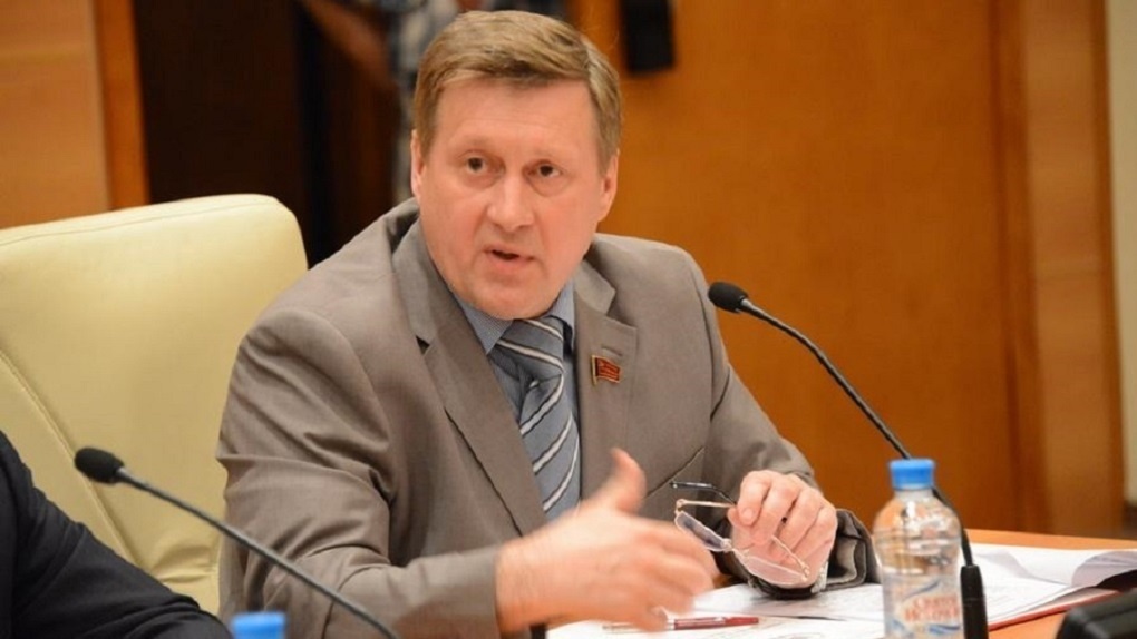 Мэр Новосибирска призвал чиновников оставаться бдительными в праздники
