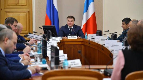 В Омской области из-за снегопада ввели режим повышенной готовности