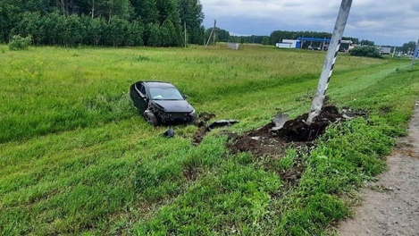 Годовалая девочка пострадала в жёсткой аварии в Омской области