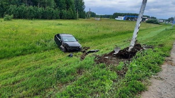 Годовалая девочка пострадала в жёсткой аварии в Омской области