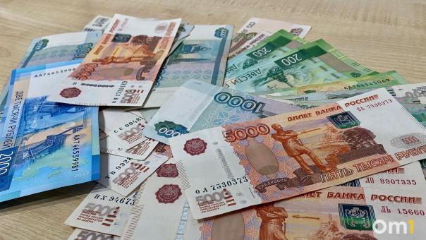 Омичка через прокуратуру добилась выхода на пенсию в 57 лет