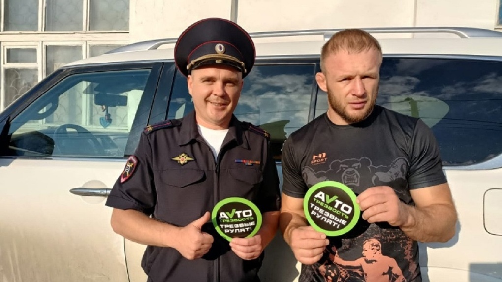 «Ну а кто бы без меня это делал?»: омский боец Шлеменко разобрался с водителями, которые пьют за рулём