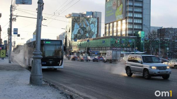 В Октябрьском районе Новосибирска перекроют часть дороги: три месяца ограничений