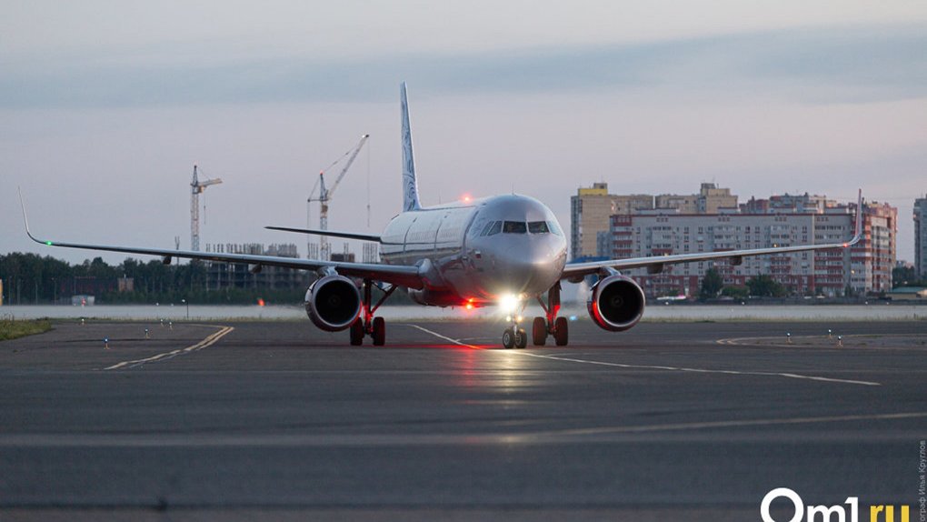 Авиакомпания «Ред Вингс» возобновила рейс из Омска в Казань