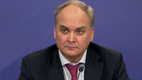 Омич Антонов стал советником главы ВТБ