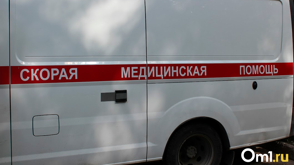 Медики отказались помогать: уфимский хоккеист получил серьёзную травму во время матча в Новосибирске