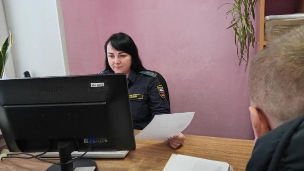 Новая работа — новая жизнь: новосибирец расплатился с долгами после ареста телефона