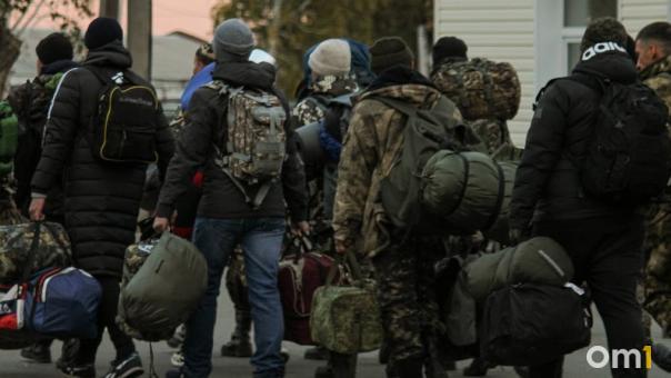 В Кремле прокомментировали информацию о вручении повесток омичам