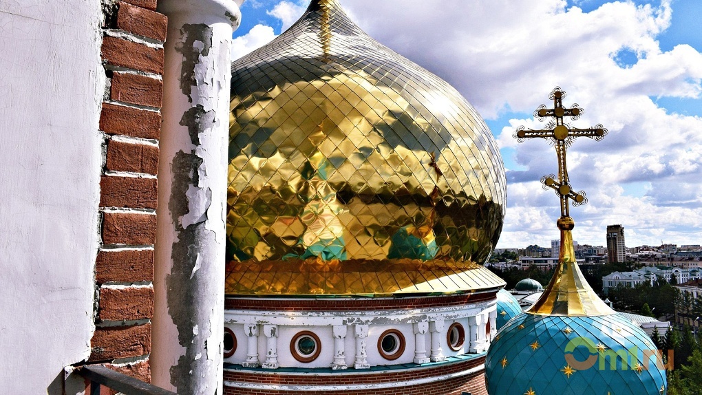 Возле главного омского собора построят храм