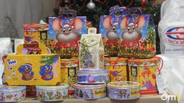 Стоимость детских новогодних подарков в Омске выросла на 20%
