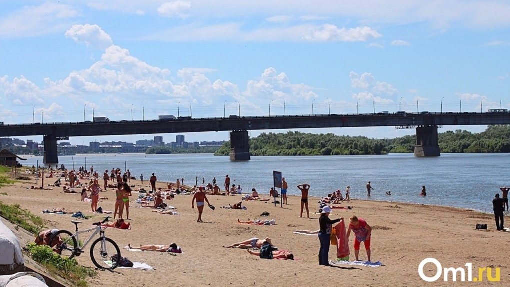 Не дождавшись лета в Омске уже открыли первый частный пляж
