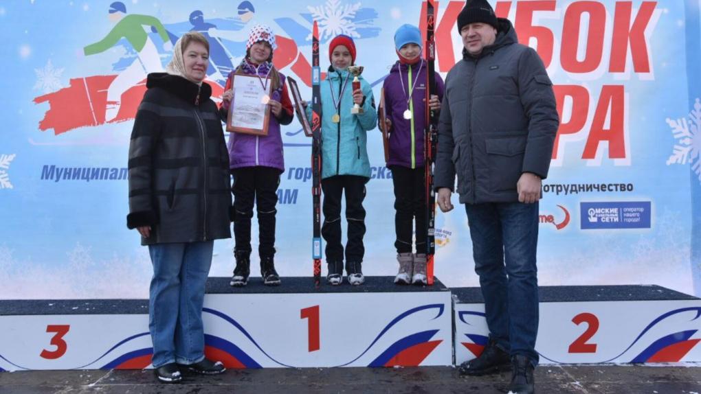 Кубок мэра Омска по лыжным гонкам собрал рекордное число участников