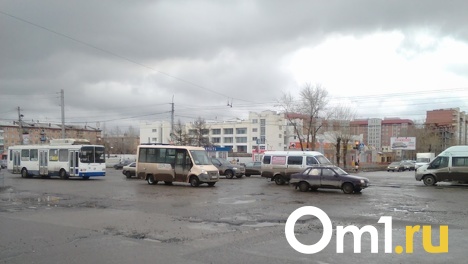 Стоимость проезда на одном из пригородных маршрутов Омска выросла до 80 рублей