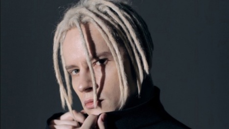 Известный певец SHAMAN обошёл Басту и возглавил топ российских звёзд по размеру гонораров