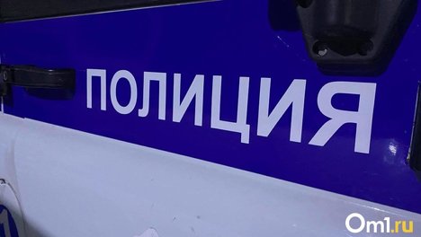В Омске ночью автомобиль влетел в здание - за рулём оказался 16-летний школьник