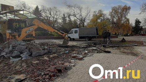 Омский суд требует снести киоски «Торгового города»