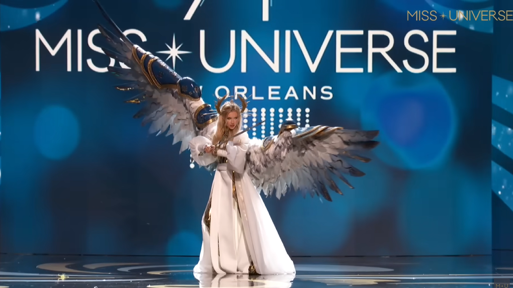 Украинская участница конкурса «Мисс Вселенная» отказалась стоять рядом с «Мисс Россия — 2022»