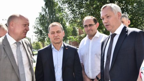 Губернатор Травников поручил повысить транспортную доступность в Калининском районе Новосибирска