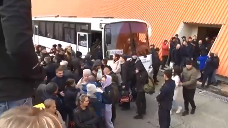 Мурашки по коже: новосибирская активистка опубликовала видео, как мобилизуют россиян на спецоперацию